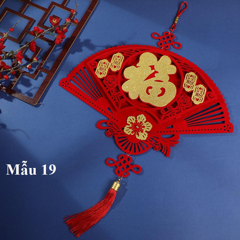 Chữ Phúc treo cửa ngày Tết May Mắn Lộc Đầy Nhà