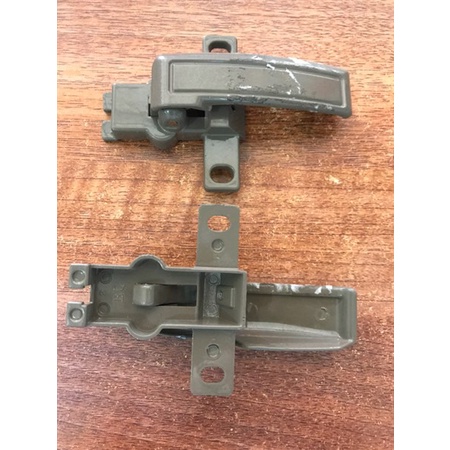 Tay Mở cửa Trong R TH6T=CT6T 1061 TH6T (Cái) phụ tùng ô tô phụ tùng Hùng Lỳ