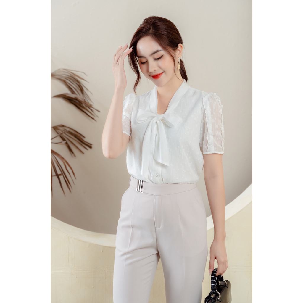 Áo sơ mi nữ FIONA dáng suông áo sơ mi kiểu công sở màu trắng cổ nơ tay bèo trẻ trung F552224