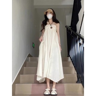 Đầm kem dài cổ yếm
