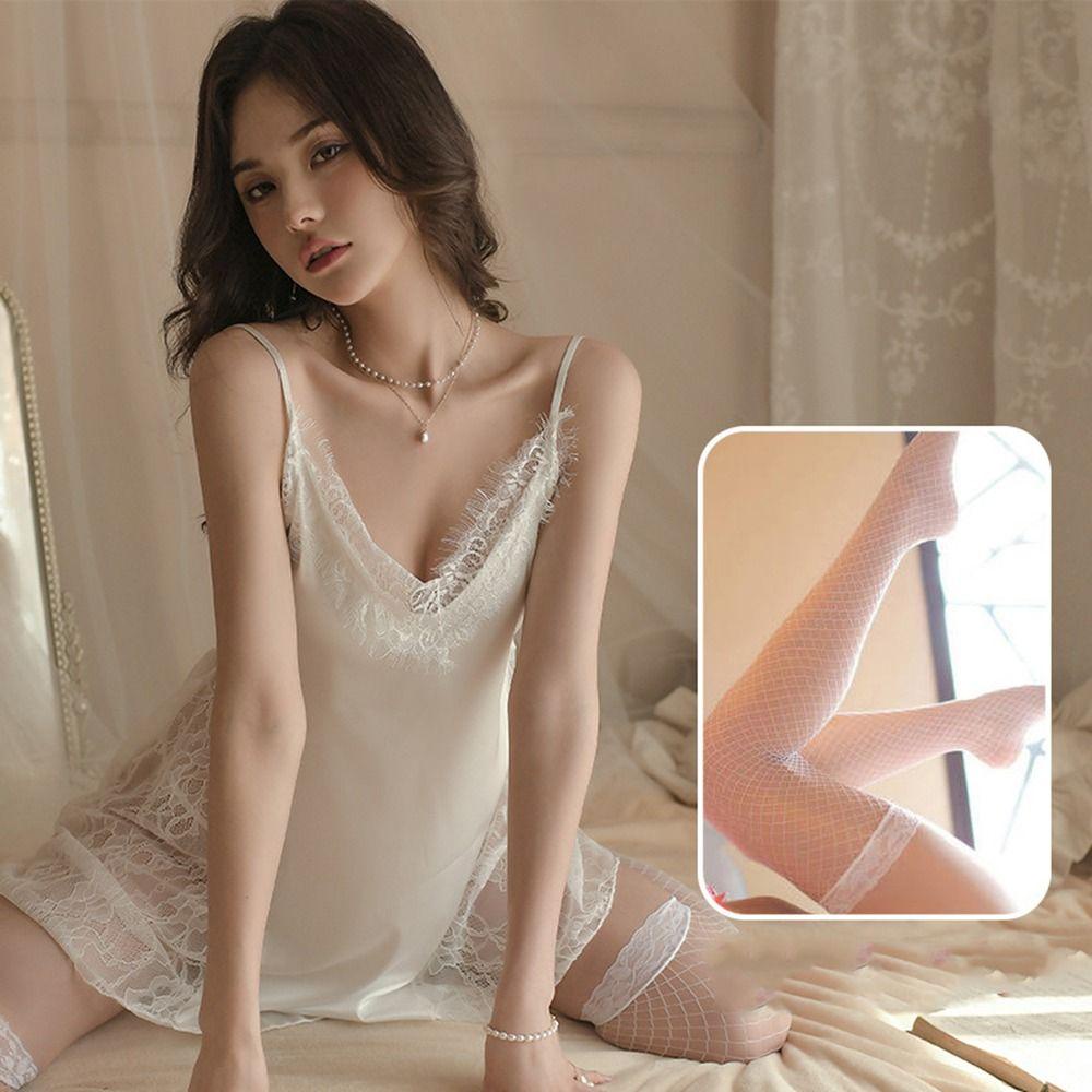Đầm Ngủ Hai Dây Cổ Chữ V Khoét Sâu Hở Lưng 15H Thời Trang Cho Bạn Gái