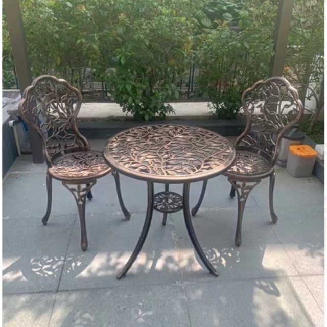 Bàn ghế nhôm đúc nhập khẩu TG02