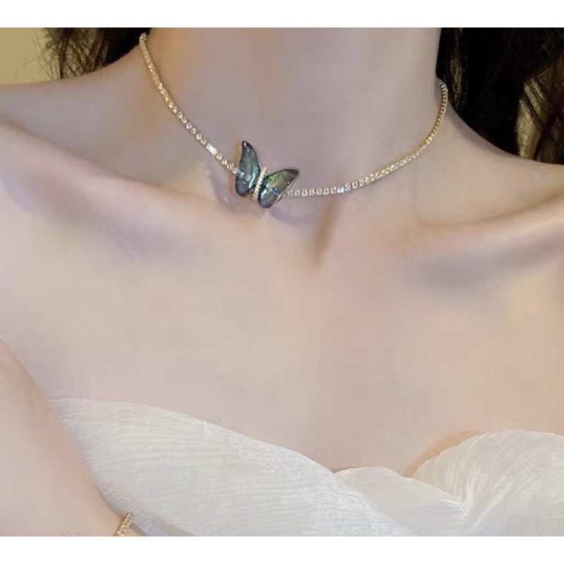 choker hình bướm