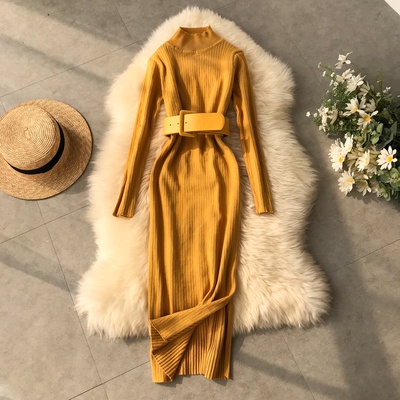 Đầm len nữ cổ tròn ôm body dệt kim có đai lưng
