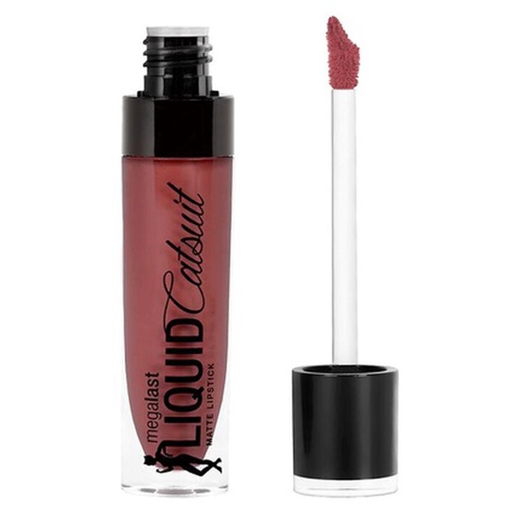 Son kem lì Wet n Wild Megalast Liquid Catsuit màu Give me Mocha 925b - màu hồng đất, nâu đỏ