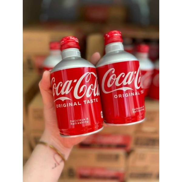 Thùng Coca-cola nắp vặn 300ml x 24 chai của Nhật Bản HyFood