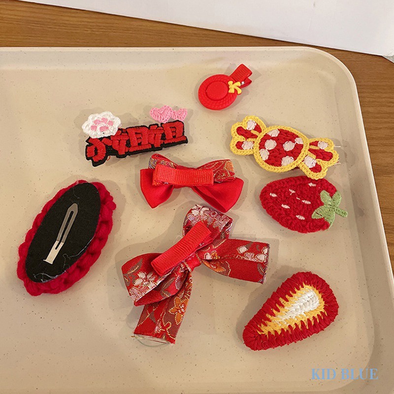 Kẹp Tóc Màu Đỏ Phong Cách Năm Mới Đáng Yêu Cho Bé Gái