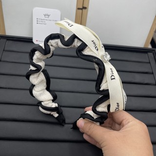 Cài tóc nơ rằn