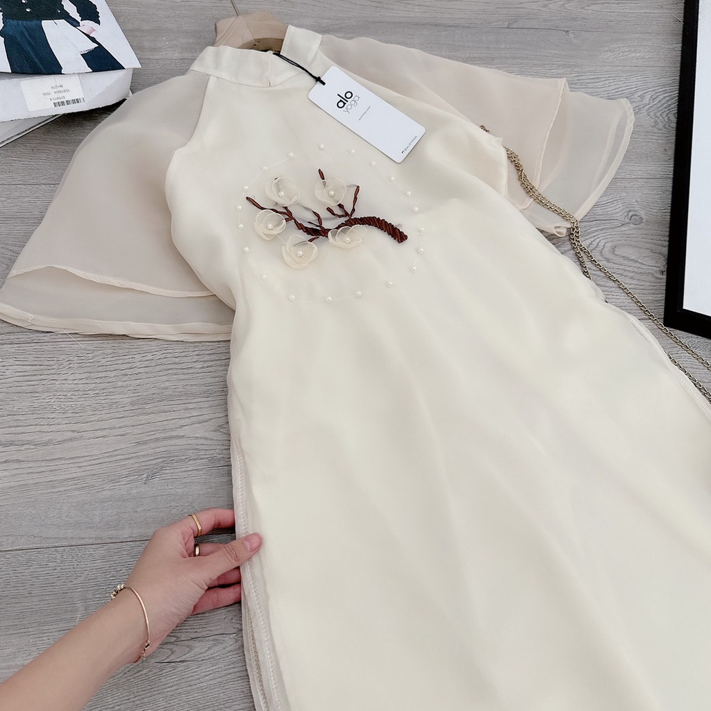 Áo Dài Tết Thêu Hoa Cao Cấp 4 Tà, Tay 2 Tầng Xòe Đẹp, Khóa Lưng