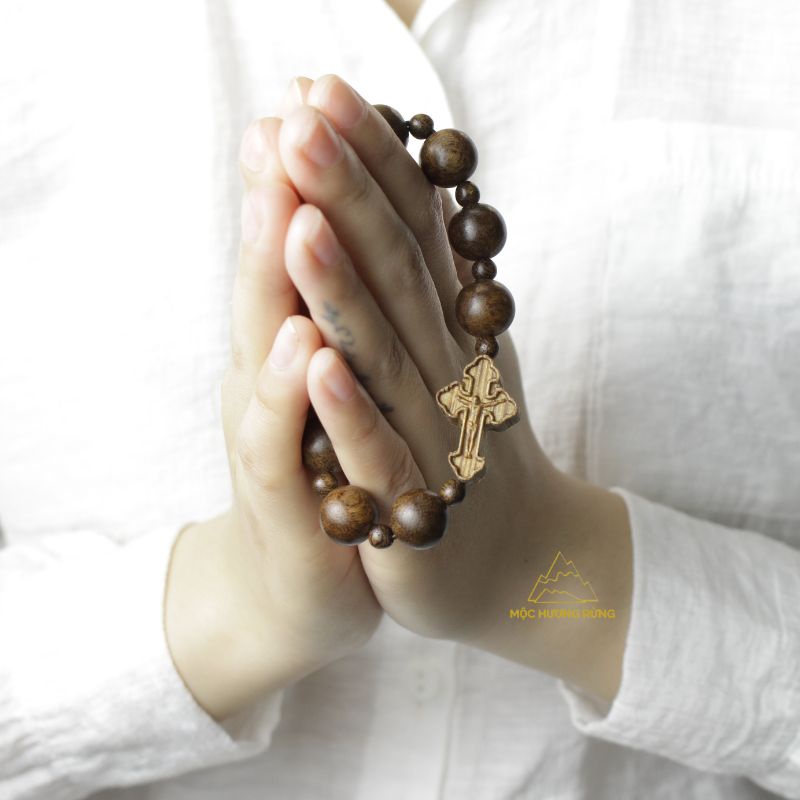 Chuỗi Tràng Hạt Mân Côi Trầm Hương 10 Hạt - Vòng Tay Trầm Hương Mix Thánh Gía Size 8mm-14mm