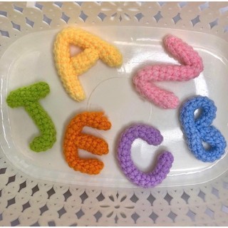 Móc Khoá Chữ Cái Móc Len