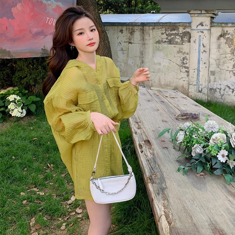 Bộ Áo Khoác Mỏng Nữ Có Mũ Kèm Quần Short Ống Rộng Vải Đũi Gân Xanh Bơ Hanie Store