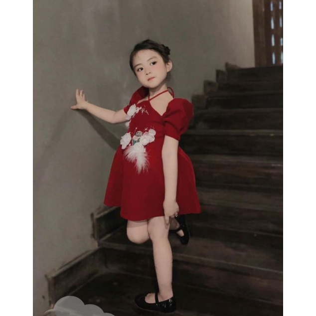 Váy  nhung cổ yếm tay bồng thêu nổi tiểu thư xinh xắn bé gái