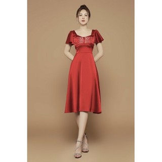 Đầm xoè kết pha Lê tay loe. Hàng TK