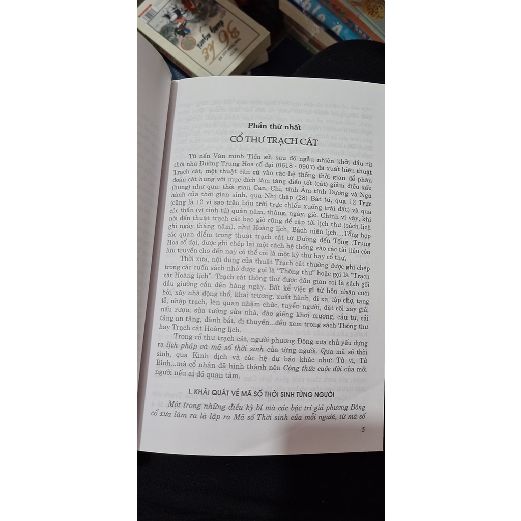 Sách - Thông thư vạn sự