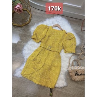 Đầm gấm sốp tay phồng