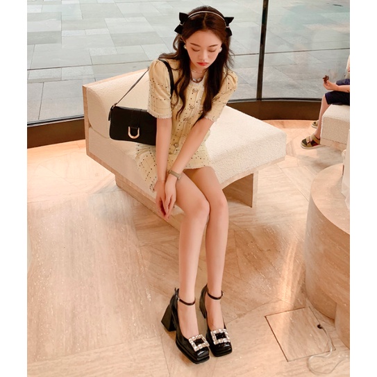 Giày cao gót đế dày phong cách lolita da trơn bóng cho nữ, Giày đế độn kiểu búp bê cho nữ 2023