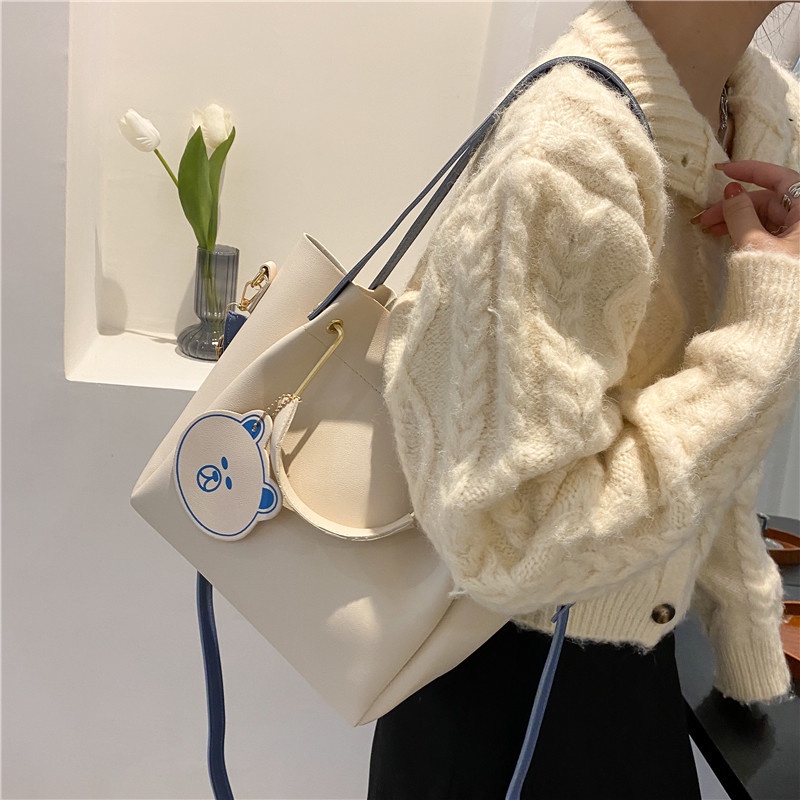 Túi đeo chéo IELGY sức chứa lớn thiết kế xinh xắn thời trang dành cho nữ