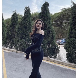 Váy len suông đuôi cá trễ vai