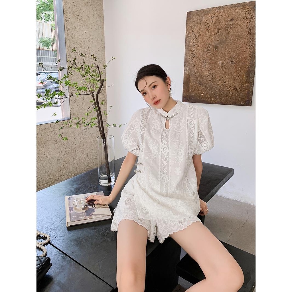 Set Áo Sơ Mi Trắng Tay Ngắn Thêu Họa Tiết Phong Cách Trung Hoa + Quần Short Ống Rộng Thời Trang Cho Nữ