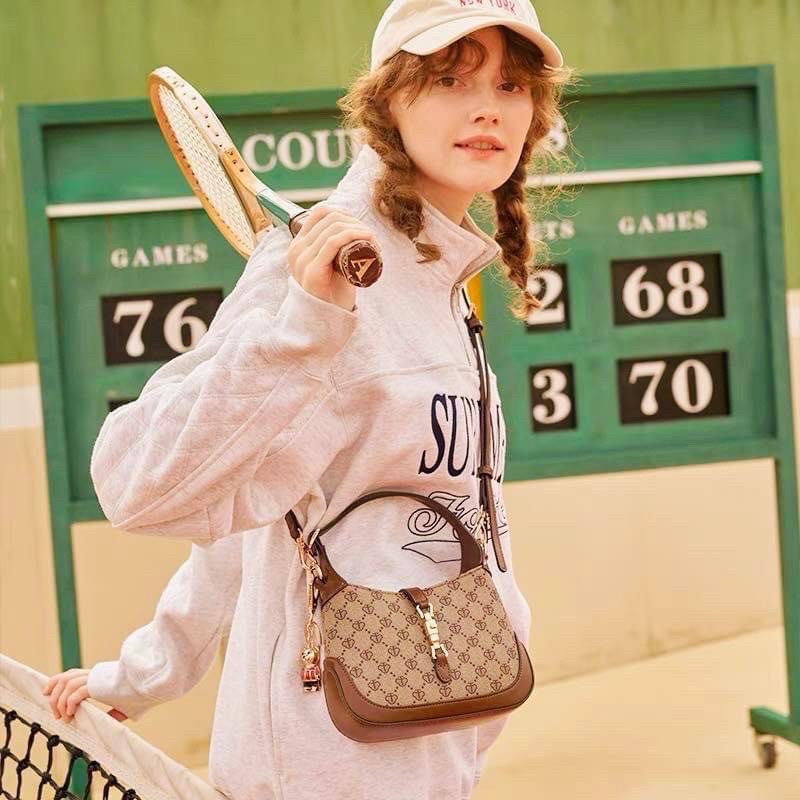 [HÀNG MỚI VỀ] TÚI CẦM TAY CÓ NÚT KHOÁ CHÍNH HÃNG TTWN BEAR - PICK UP TRỰC TIẾP TẠI STORE THÁI - SẴN SHIP HOẢ TỐC