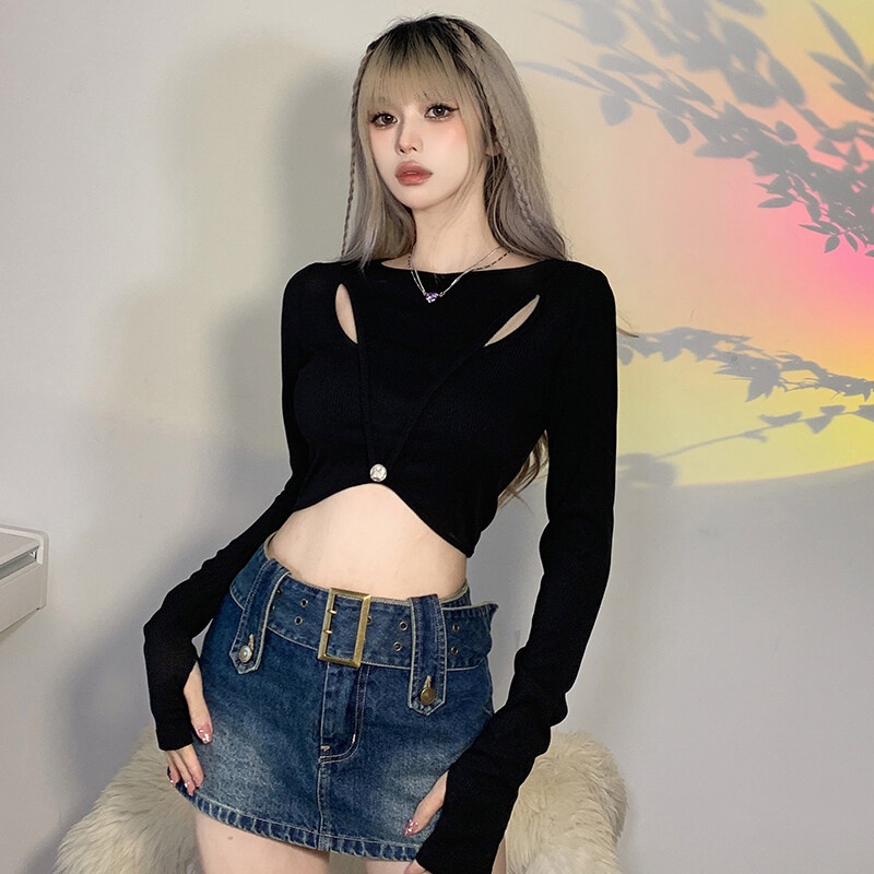Weird Puss Áo Thun Crop Top Tay Dài Màu Trơn Dáng Ôm Đính Nút Trang Trí Lỗ Hở Thời Trang Mùa Thu Mới Cho Nữ