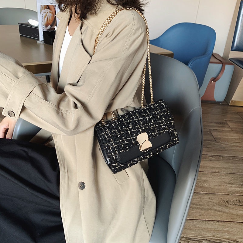Túi Xách Đeo Vai Phủ Bông Phối Dây Xích Phong Cách Pháp Thời Trang Cao Cấp Dành Cho Nữ