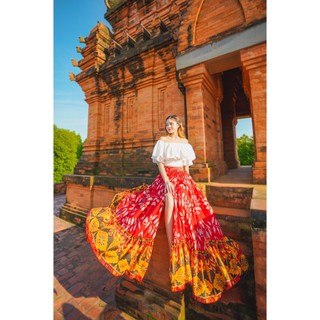 Đầm maxi thổ cẩm phối áo trắng trễ vai siêu ngọt ngào
