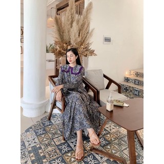 Đầm hoa maxi phối cổ ren vuông