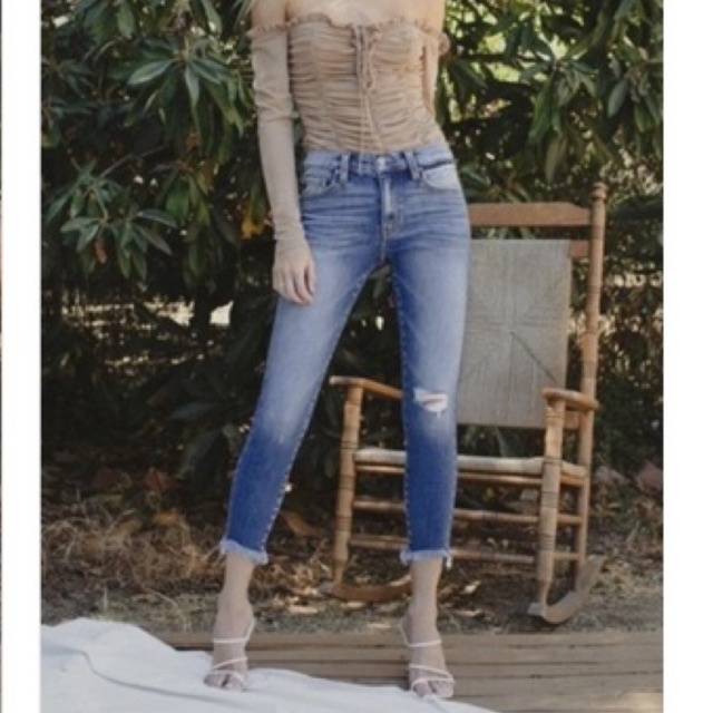(Q982) Quần jeans kiểu rách dáng ôm xuất khẩu - Thanh lý vnxk