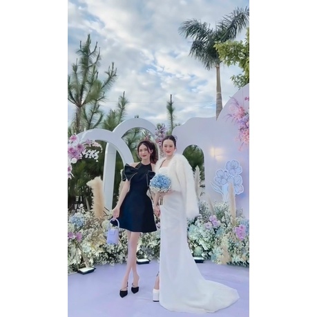 ĐẦM ĐEN CỔ YẾM ĐÍNH ĐÁ