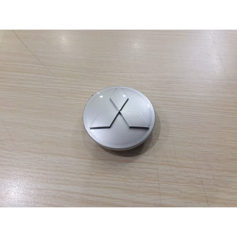 Logo Chụp Mâm Bánh Xe Ô Tô Mitsubishi Màu Bạc Đen Đường Kính 60mm