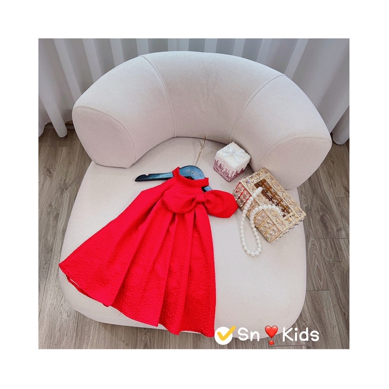 Váy tiểu thư nơ bản to sang chảnh cho bé