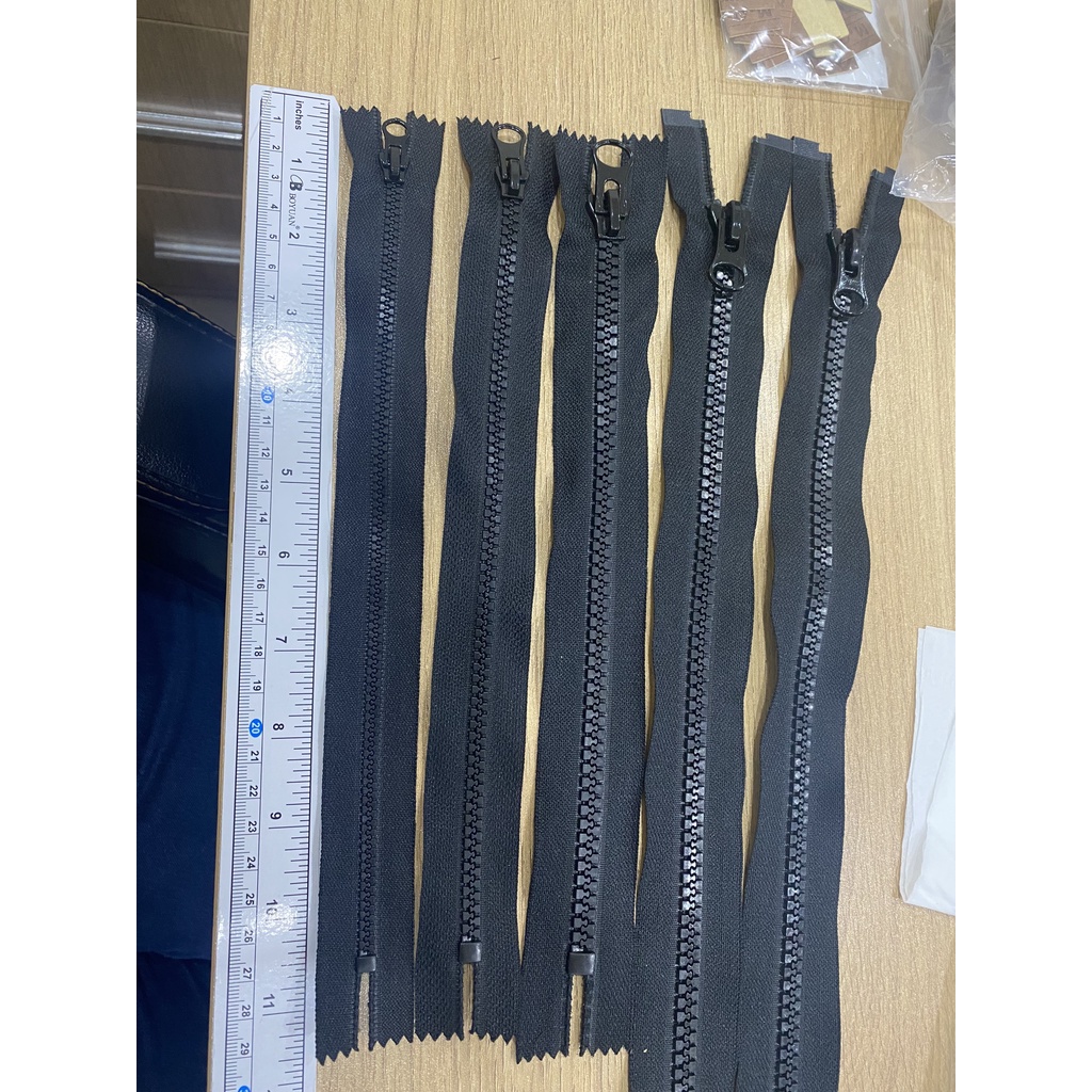 Thanh Lý Dây Khoá Kéo Nhựa Cá Sấu Răng 8 Mở Cho Áo Khoác - Khóa Vislon R8 Màu Đen 70cm