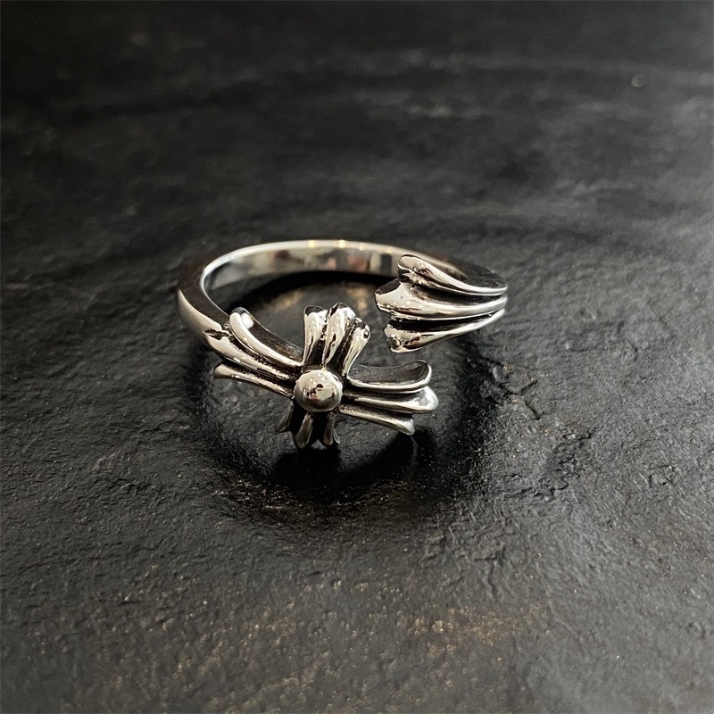 Nhẫn chromehearts