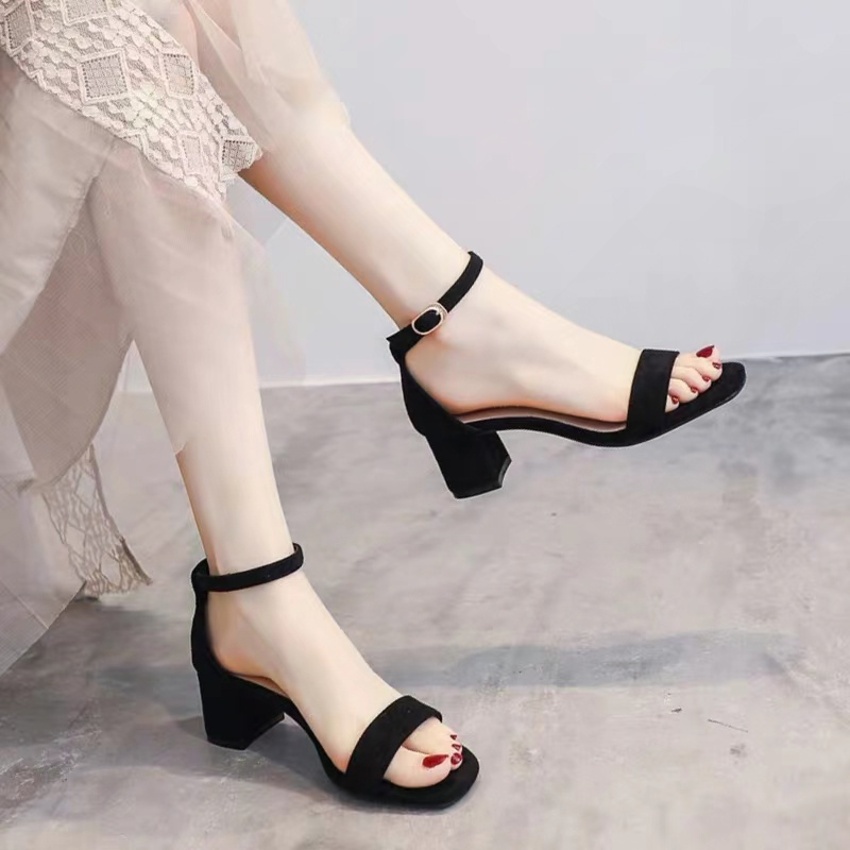 Sandal cao gót nữ gót vuông quai ngang siêu hot cao 5p - Sandal kiểu dáng cơ bản GURI