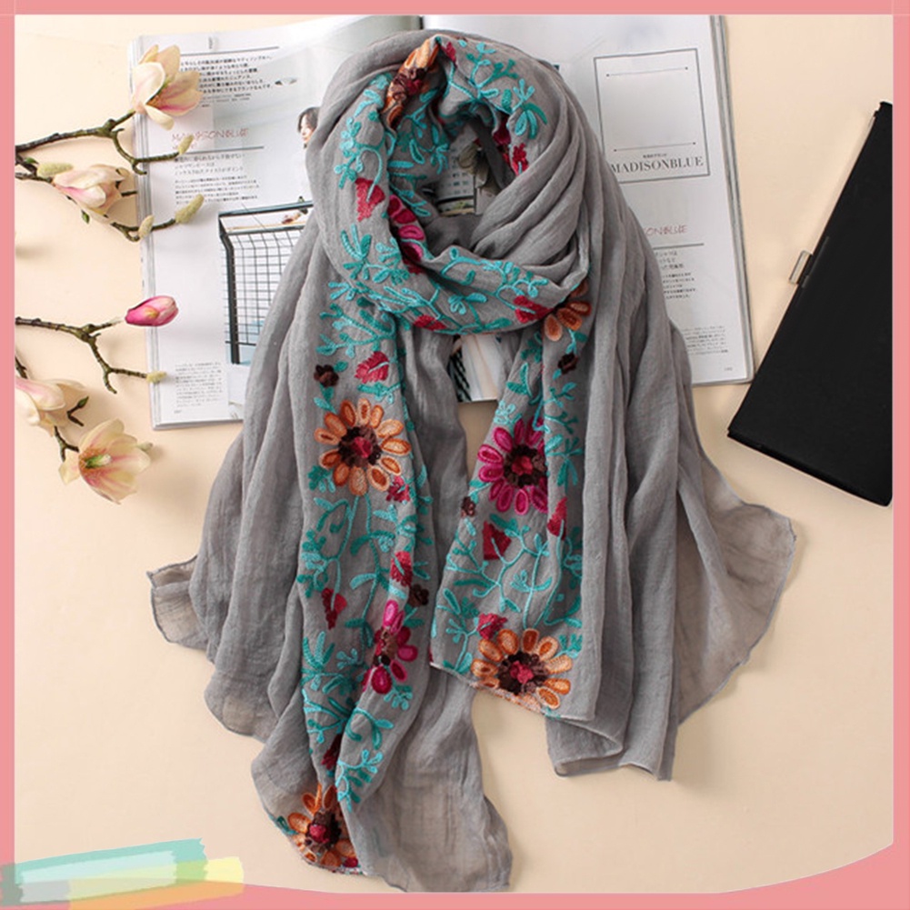 Khăn quàng cổ thêu họa tiết hoa thời trang