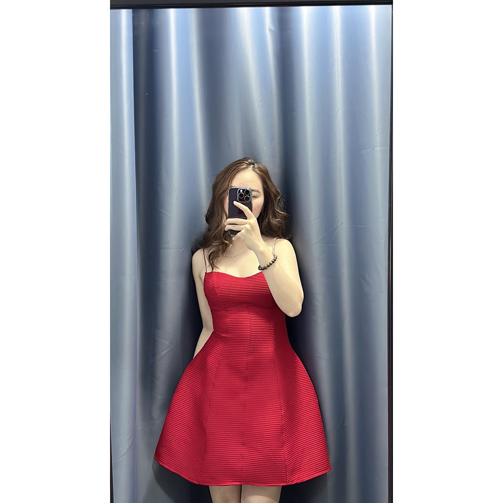 Đầm 2s xốp xòe đính đá hình shop tự chụp