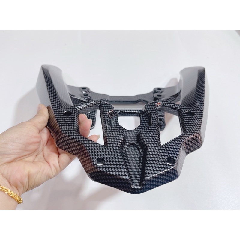 Cảng sau nguyên khối Rocket lắp xe WinnerX, tay dắt WinX màu đen nhám & carbon sắc nét gắn như zin