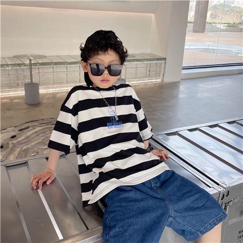 Bộ Áo Thun Tay Ngắn Họa Tiết Kẻ Sọc Thời Trang Mùa Hè Xinh Xắn Cho Bé Trai