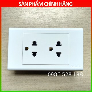 Ổ cắm đôi 3 chấu Sino - Vanlock S18 chính hãng