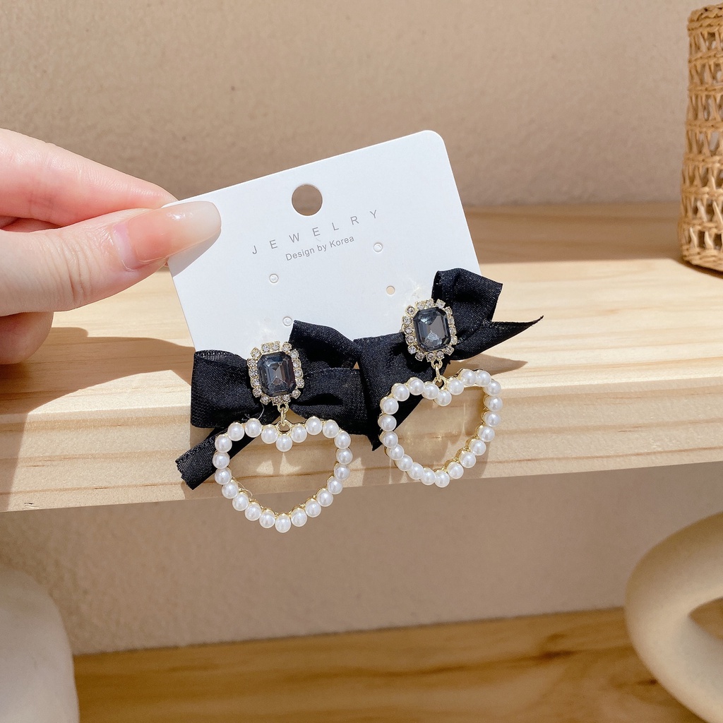 Khay Kẹp Tai Chống Muỗi Kiểu Pháp Chất Lượng Cao Thời Trang