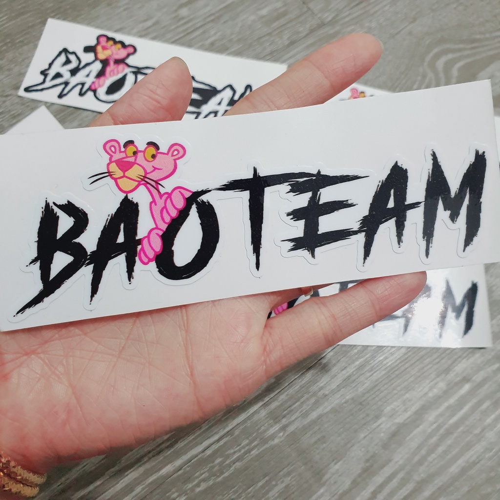Tem logo stiker báo Team vui nhộn, chữ trắng đen 2 màu báo hồng 14x 5cm dán xe đạp, xe máy laptop mũ bảo hiểm tùy ý