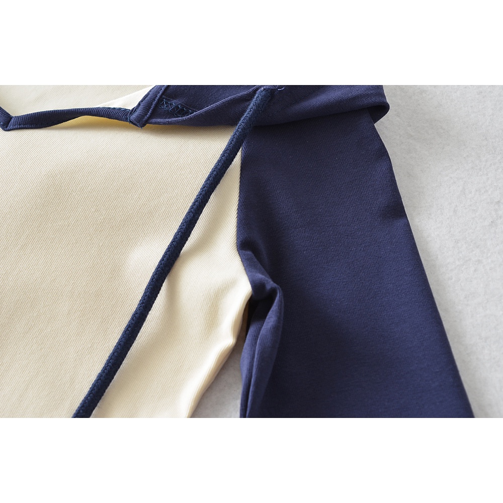 Áo Crop Top Thể Thao Tay Dài Có Mũ Trùm Đầu Dây Rút Ôm Dáng Vừa Vặn