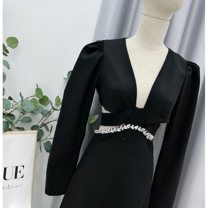 Váy umi hàn đính đá khoét eo Jullie.De' Clothing
