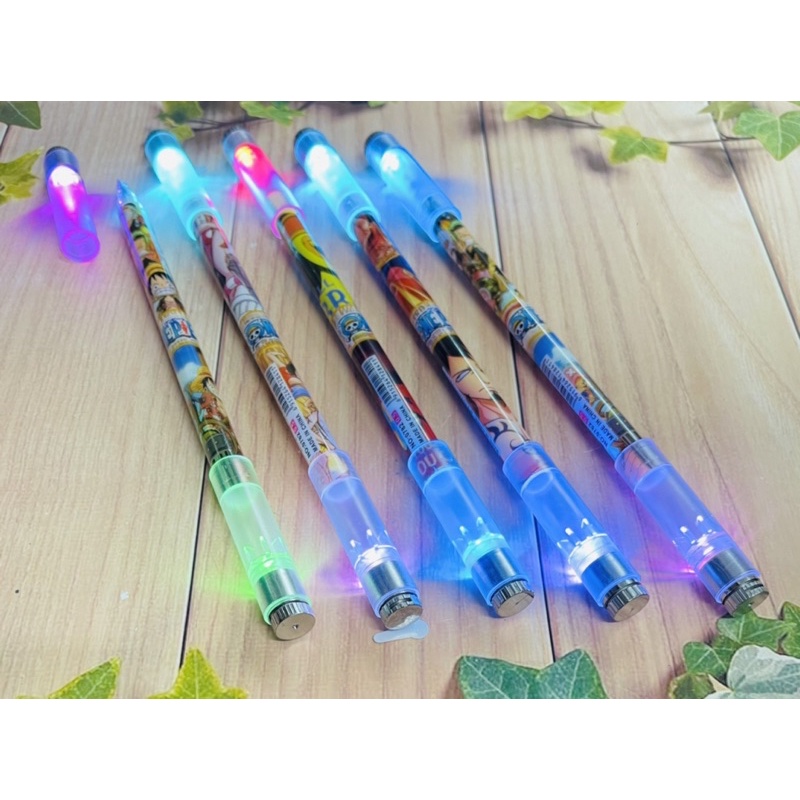 Bút xoay anime one piece đèn led /bút spinner giảm stress/ bút nghệ thuật one piece