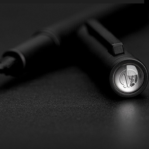 Bút Máy Mực Đen/Trắng Đơn Giản Không Dễ Trượt Dùng Cho Văn Phòng Trường Học