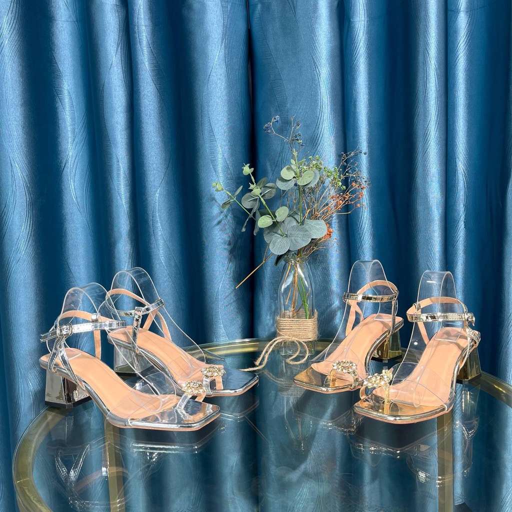 Sandal xỏ ngón hoa đá quai mica, sandal gót vuông cao 5p, giày cao gót xỏ ngón gót vuông M104
