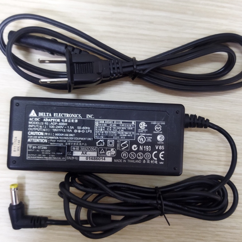 Bộ sạc pin cho Laptop FUJITSU, TOSHIBA, đầu thường thông dụng ... 19V-3.16A zin theo máy