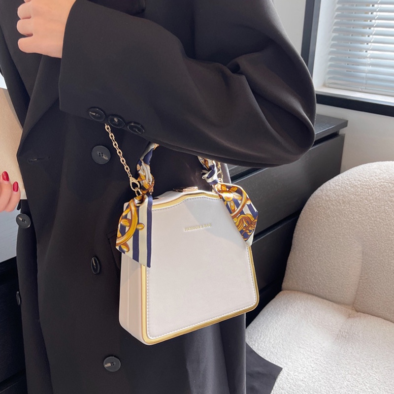 Túi Đeo Chéo Thời Trang Hàn Quốc IELGY niche